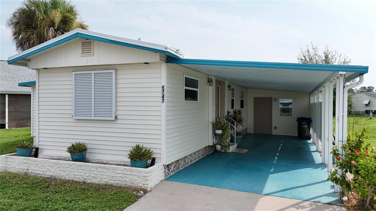 5747 HOLIDAY PARK BLVD, North Port, FL 34287