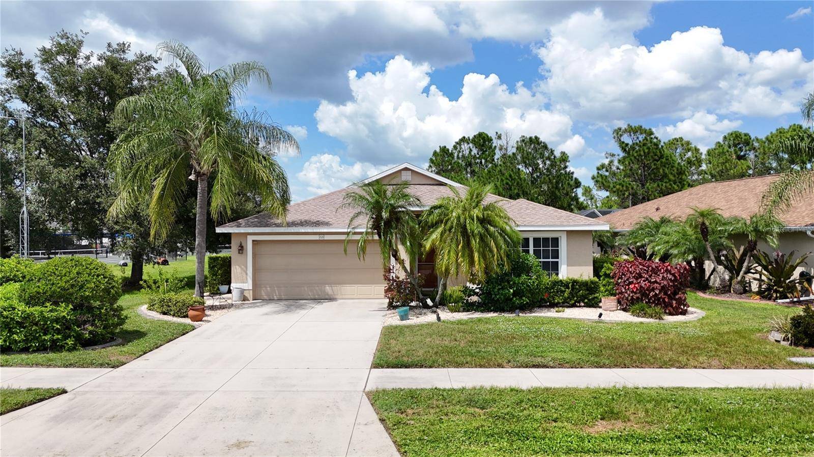 1520 SCARLETT AVE, North Port, FL 34289