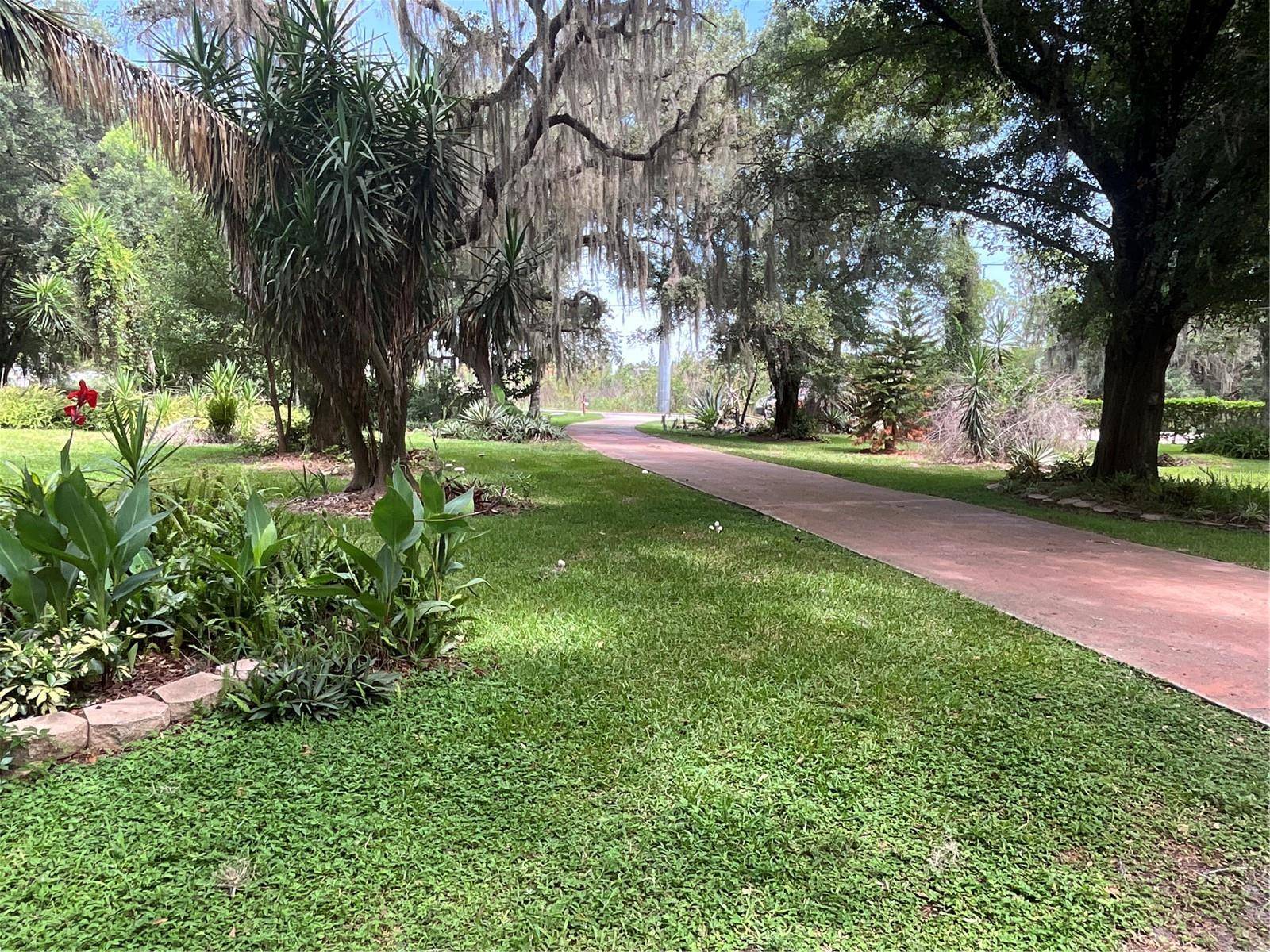 2430 W COUNTY ROAD 44, Eustis, FL 32726