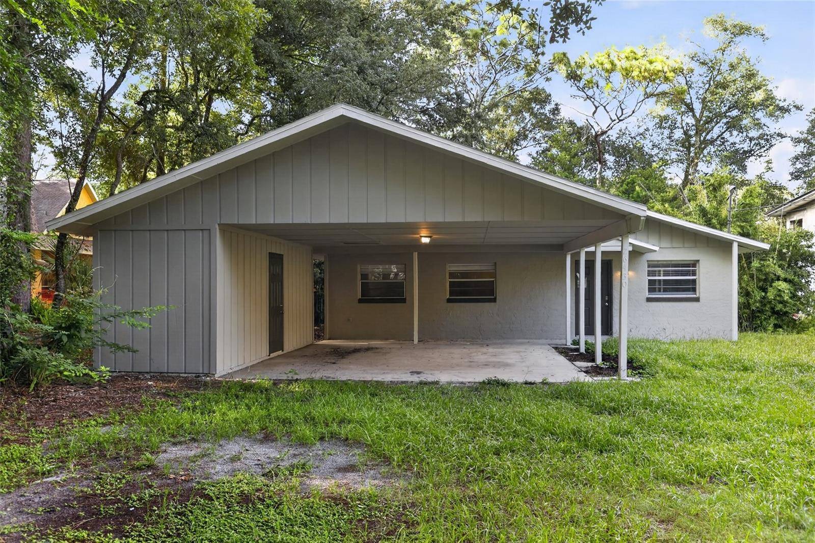 26430 SLEEPY HOLLOW ST, Mount Plymouth, FL 32776