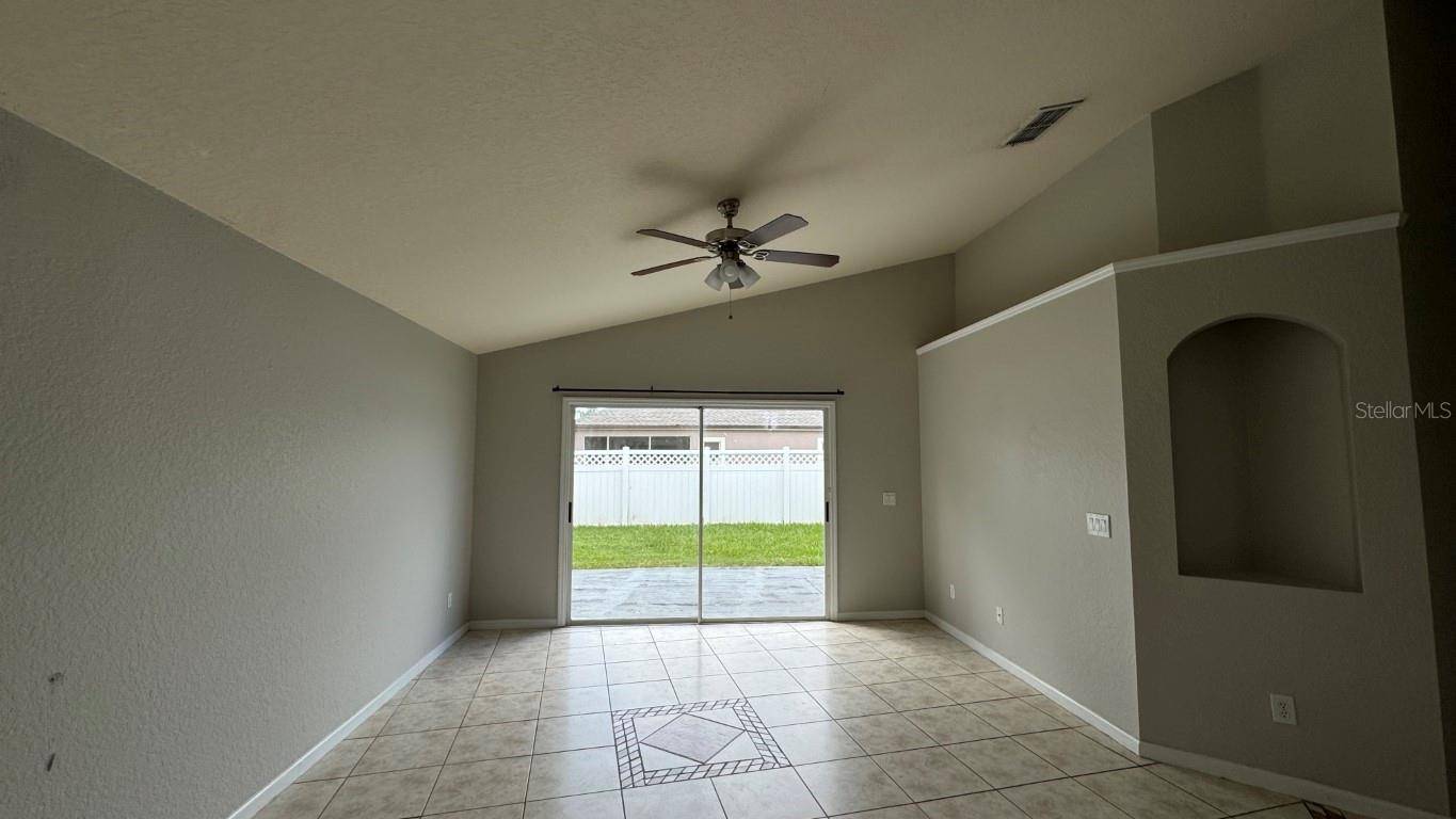 2916 WHITE CEDAR CIR, Kissimmee, FL 34741
