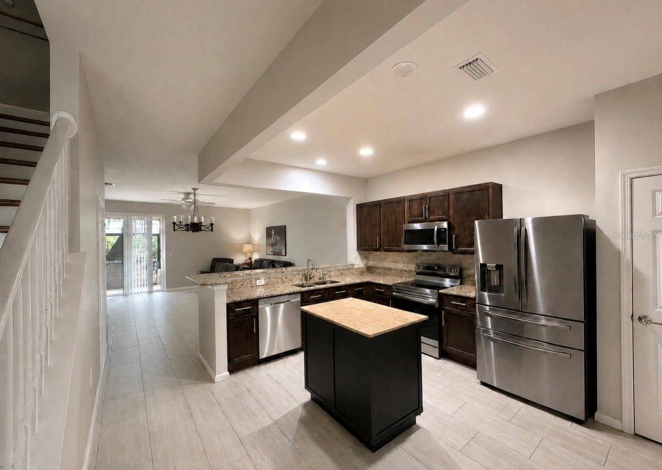 10153 PINK PALMATA CT, Riverview, FL 33578