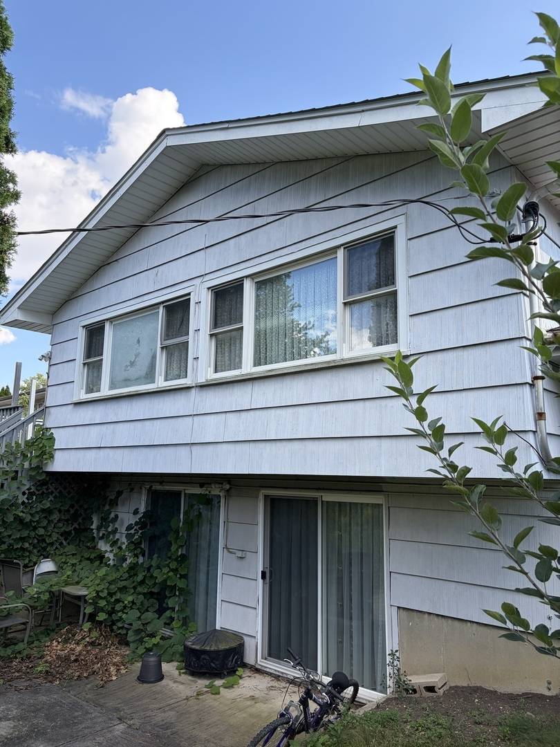 570 JAMISON LN, Hoffman Estates, IL 60169