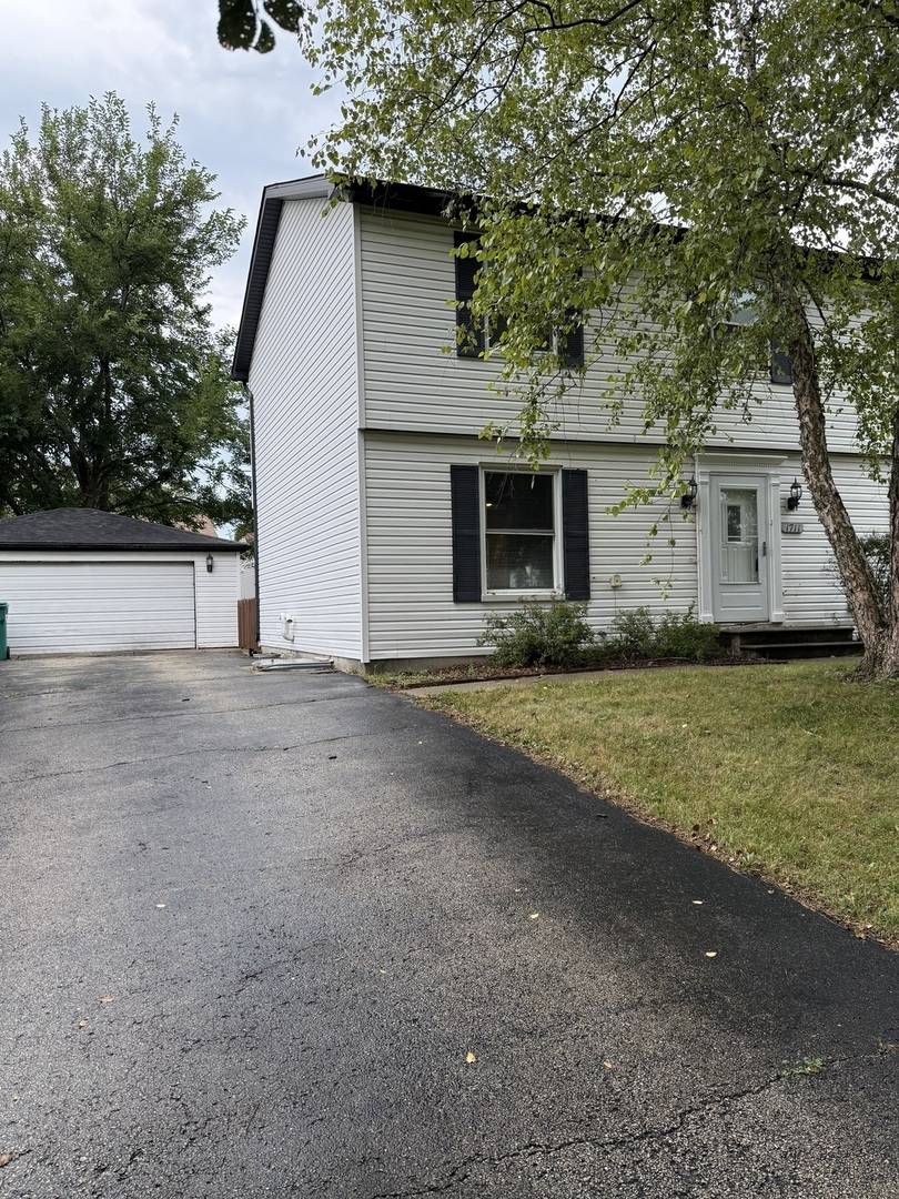1711 Corregidor ST, Joliet, IL 60435