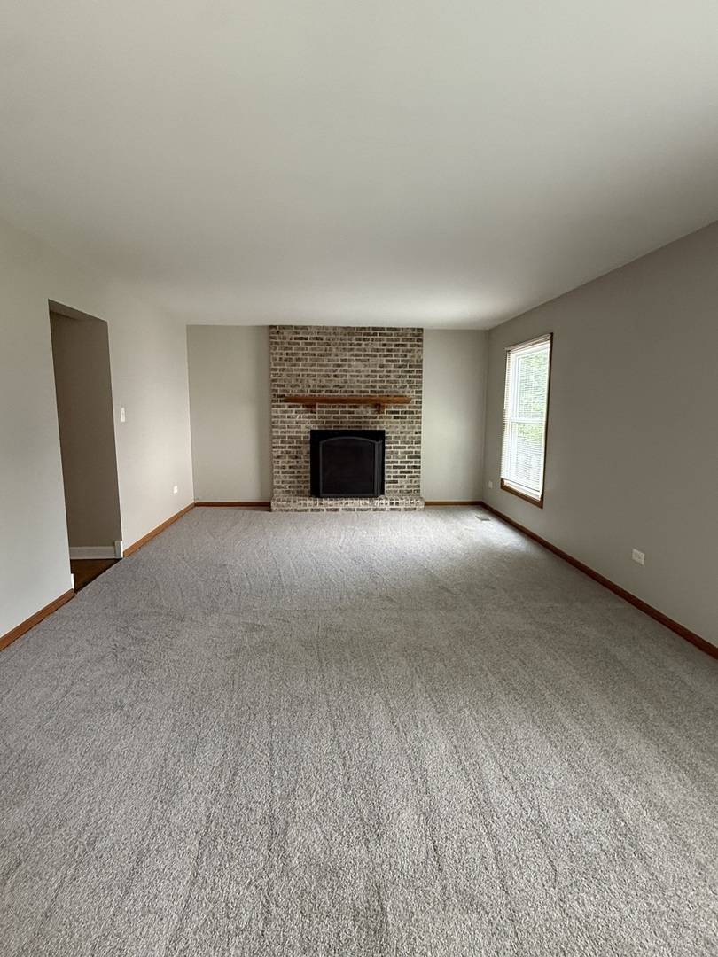 1711 Corregidor ST, Joliet, IL 60435