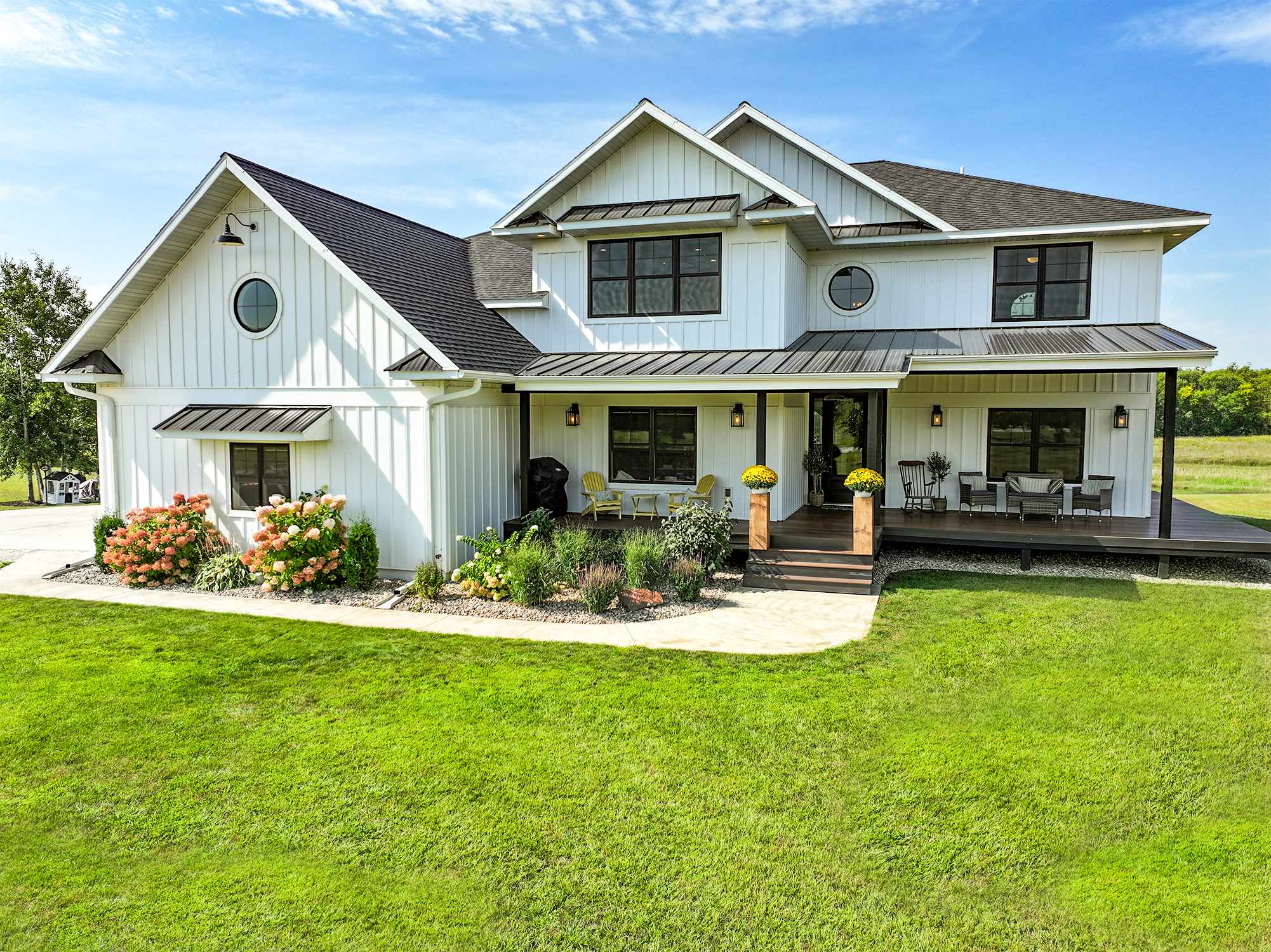 606 Venture LN NE, Alexandria, MN 56308