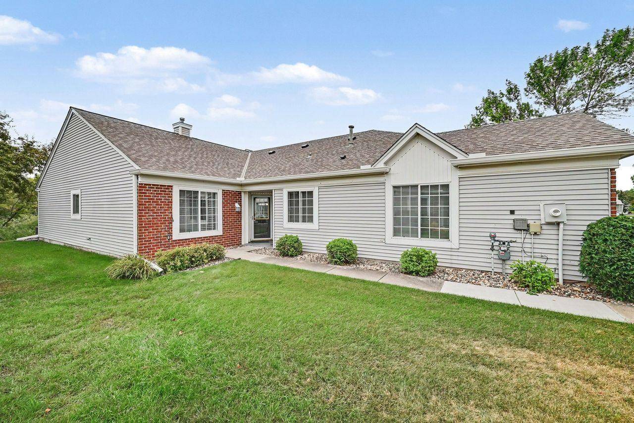 7586 Ojibway Park Bay, Woodbury, MN 55125