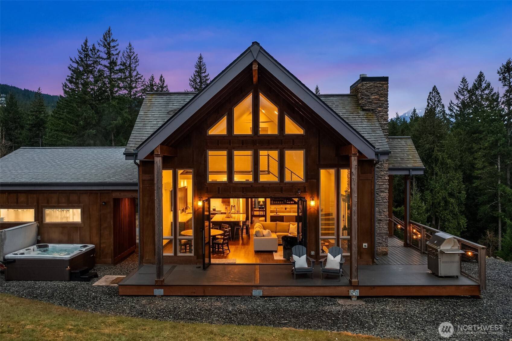 126 Burl LN, Packwood, WA 98361