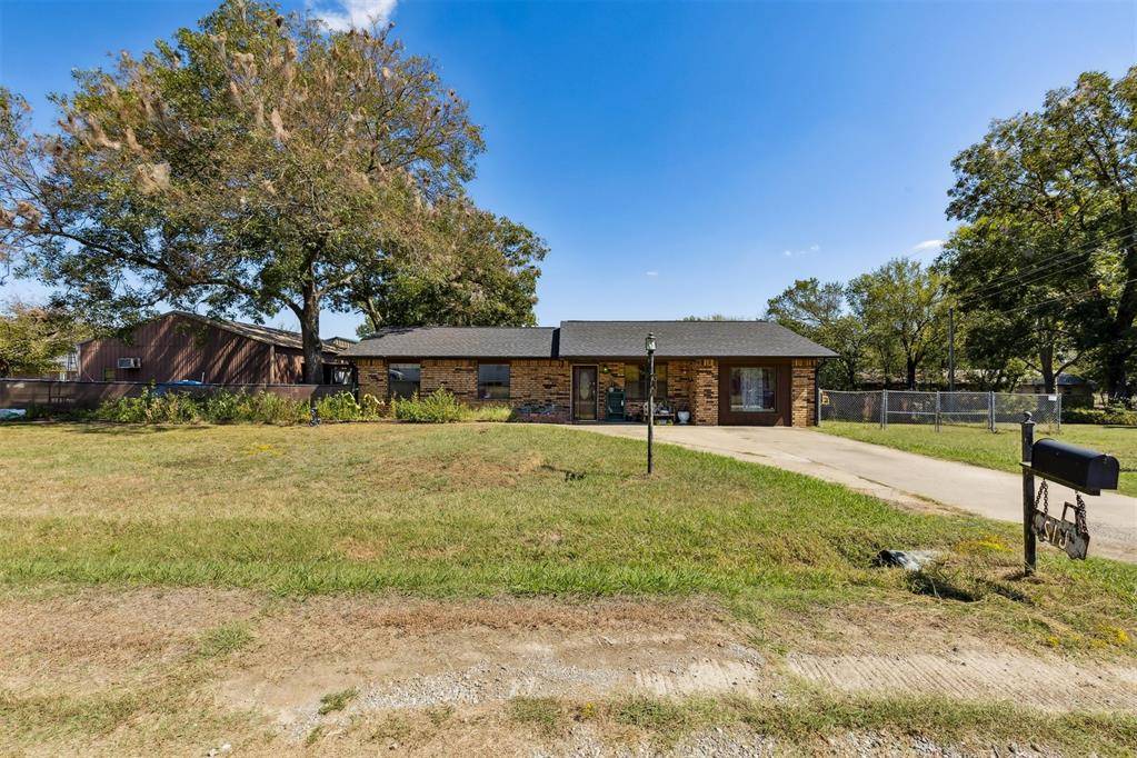 612 NE 1st ST, Henryetta, OK 74437