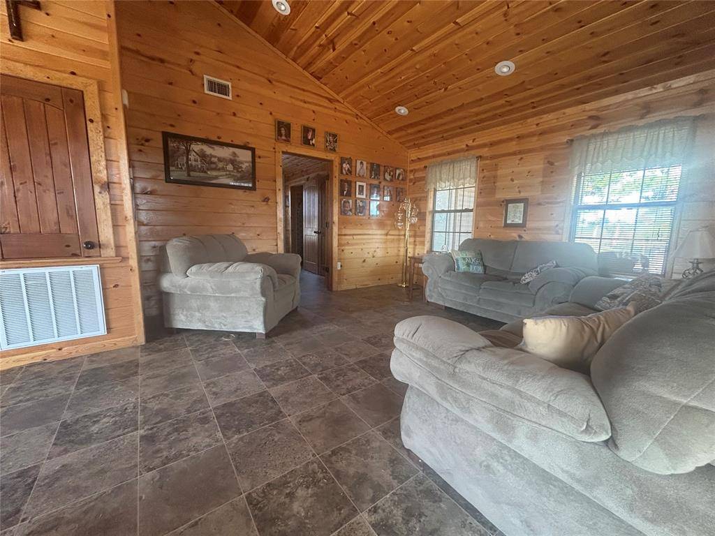 56235 Weyerhauser RD, Bethel, OK 74724