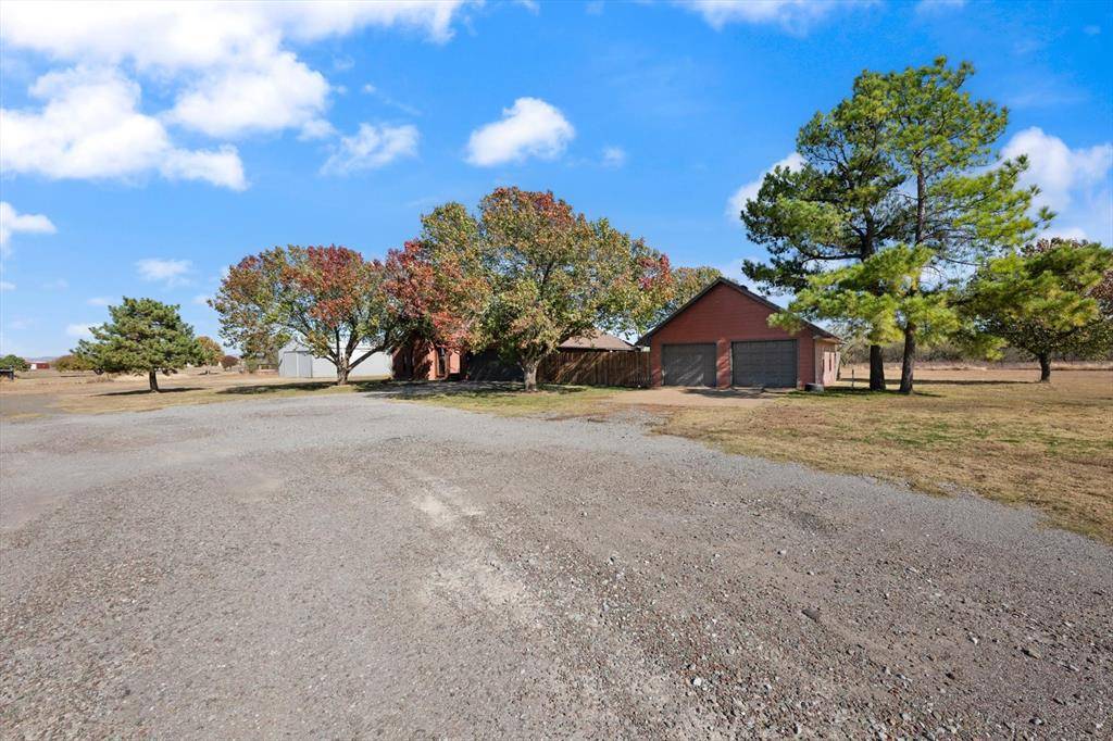 168 SW Crater Creek RD, Cache, OK 73527