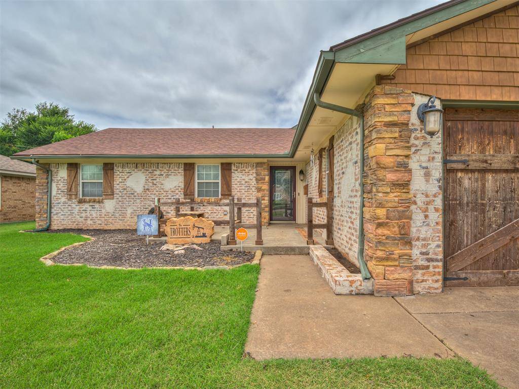 434 N Oak AVE, Hennessey, OK 73742