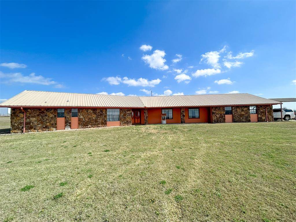 45111 County Street 2680, Cyril, OK 73029