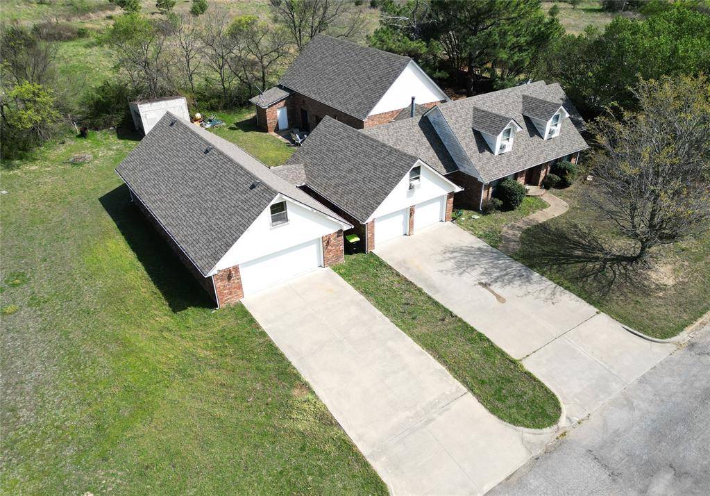 105 Gardenwood DR, Holdenville, OK 74848