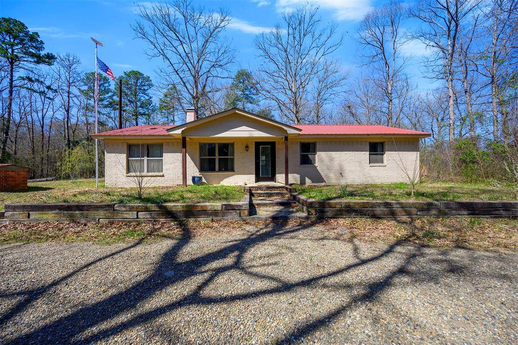 234 Glover RD, Battiest, OK 74728