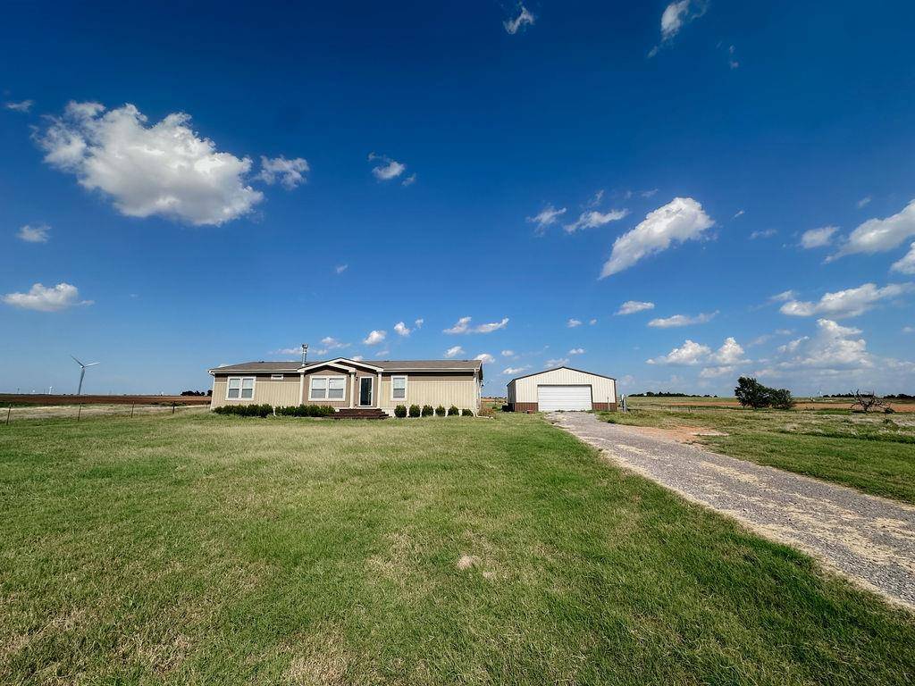 10091 County Street 2620 ST, Lookeba, OK 73053