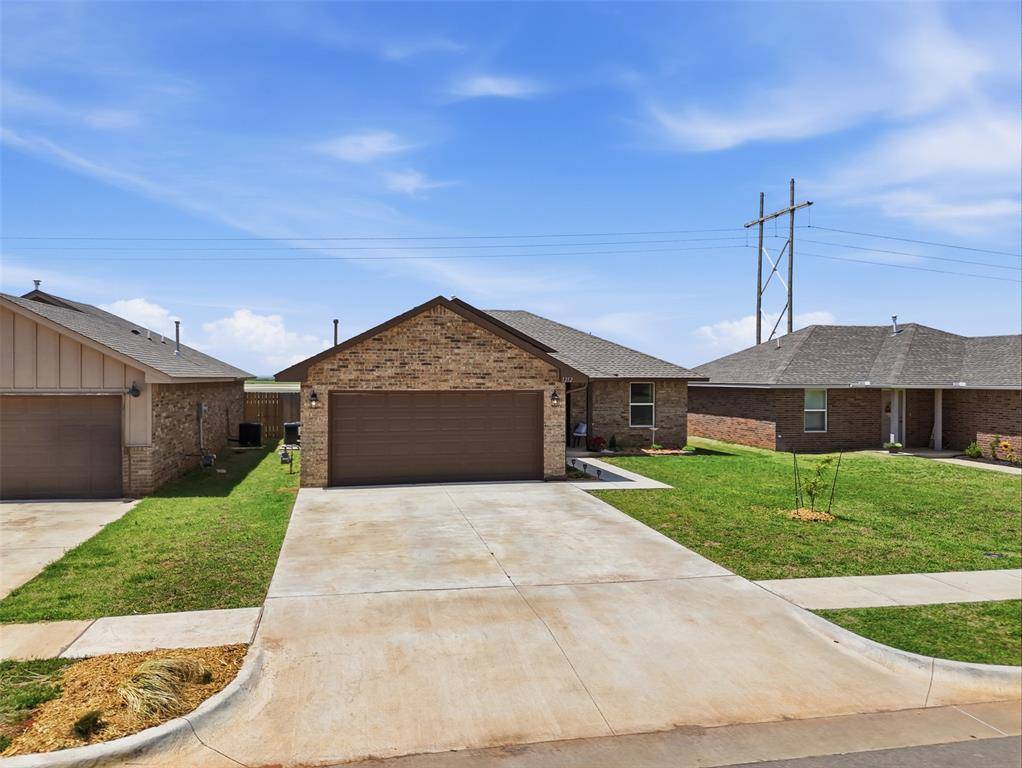 1212 Sierra LN, Kingfisher, OK 73750