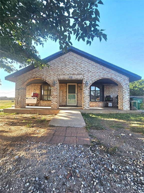 208 W 6th ST, Duke, OK 73532