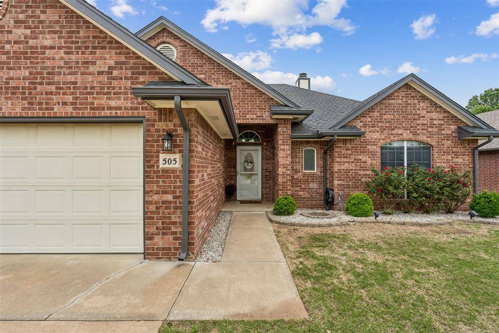 505 Oakdale DR, Enid, OK 73703