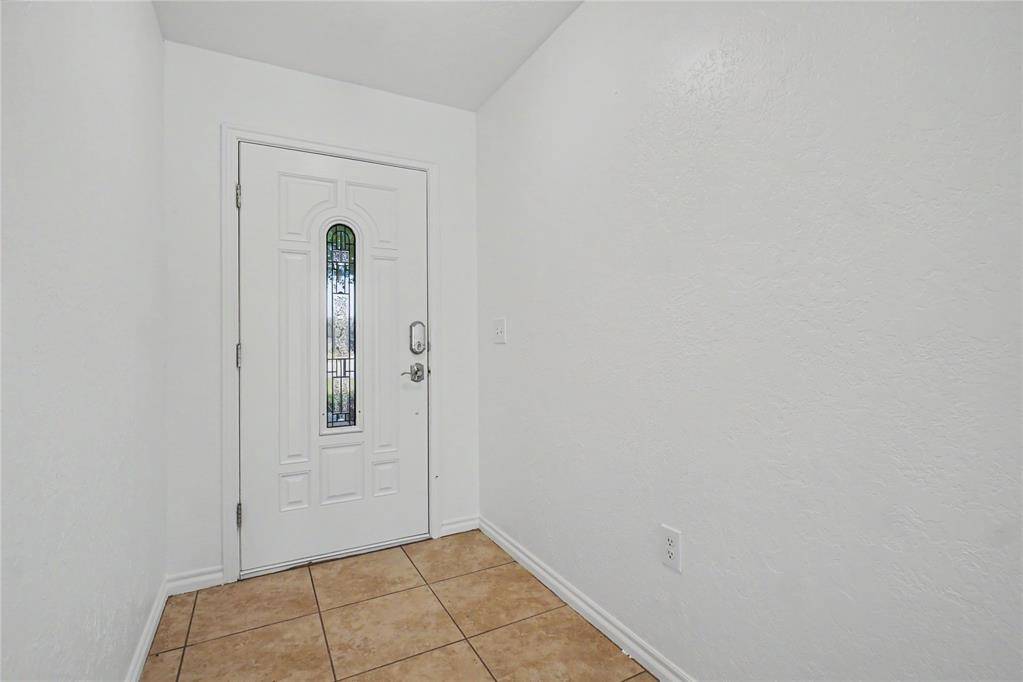 216 NW Cherry AVE, Cache, OK 73527