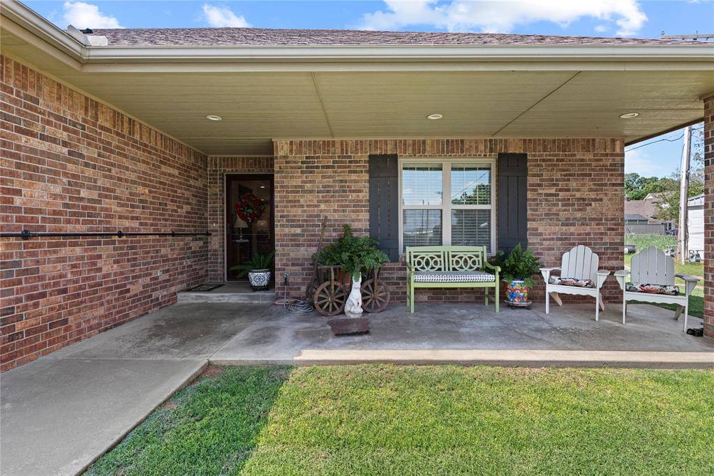123 W 6th ST, Hydro, OK 73048