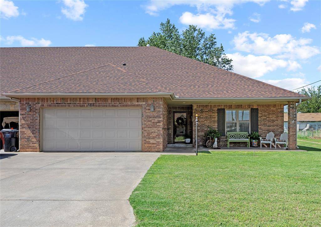 123 W 6th ST, Hydro, OK 73048