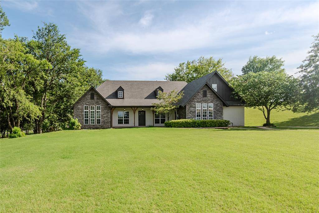 9800 E 510 RD, Claremore, OK 74019