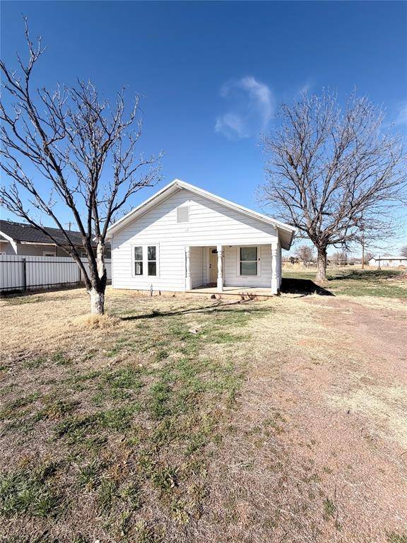 214 W Dorothy ST, Hollis, OK 73550