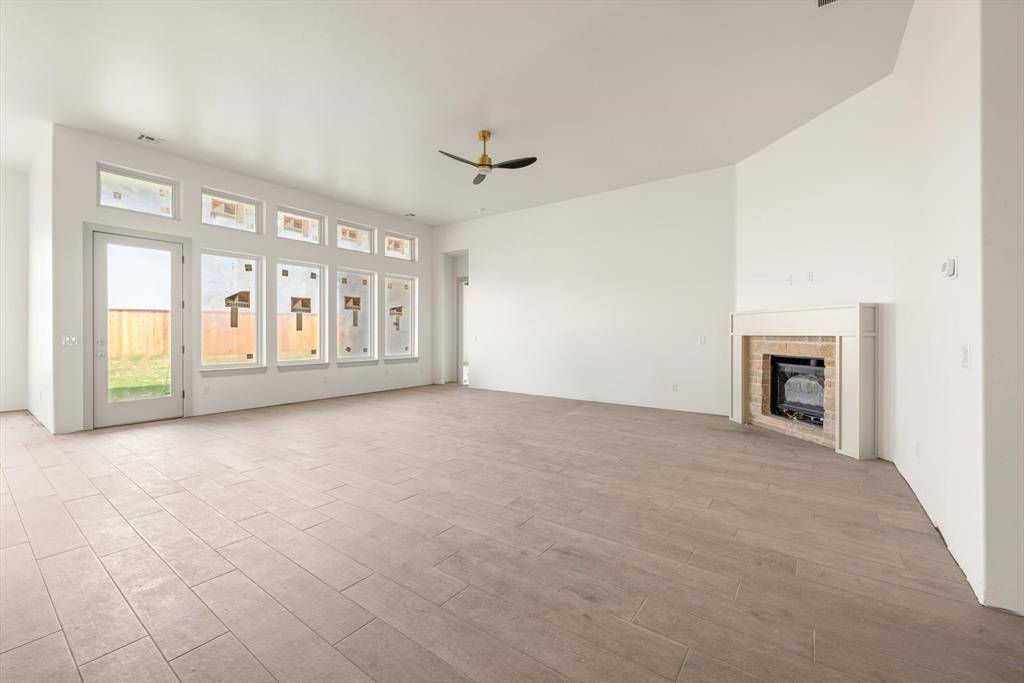 19324 S Country DR, Edmond, OK 73012
