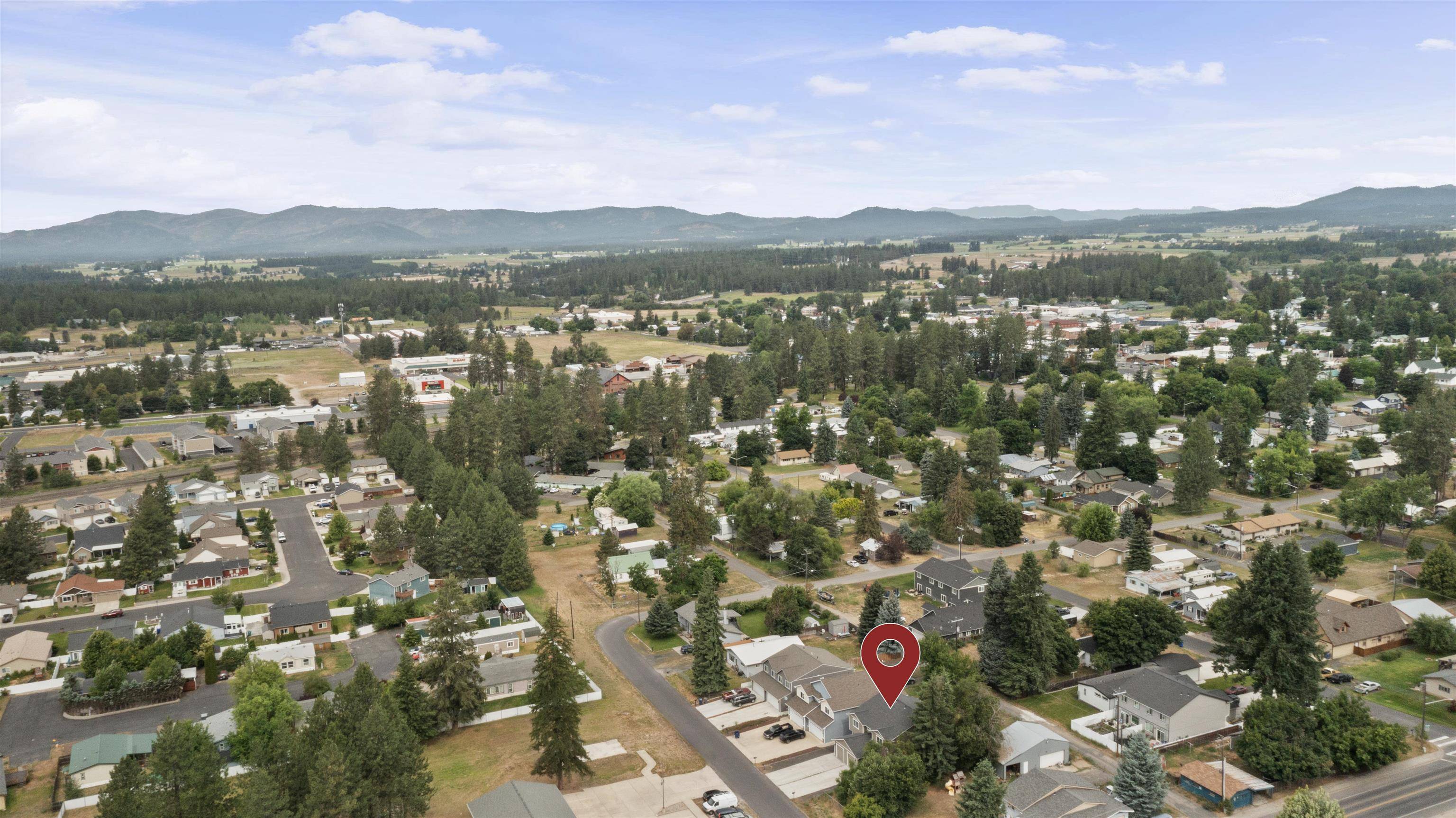 419 E E St, Deer Park, WA 99006