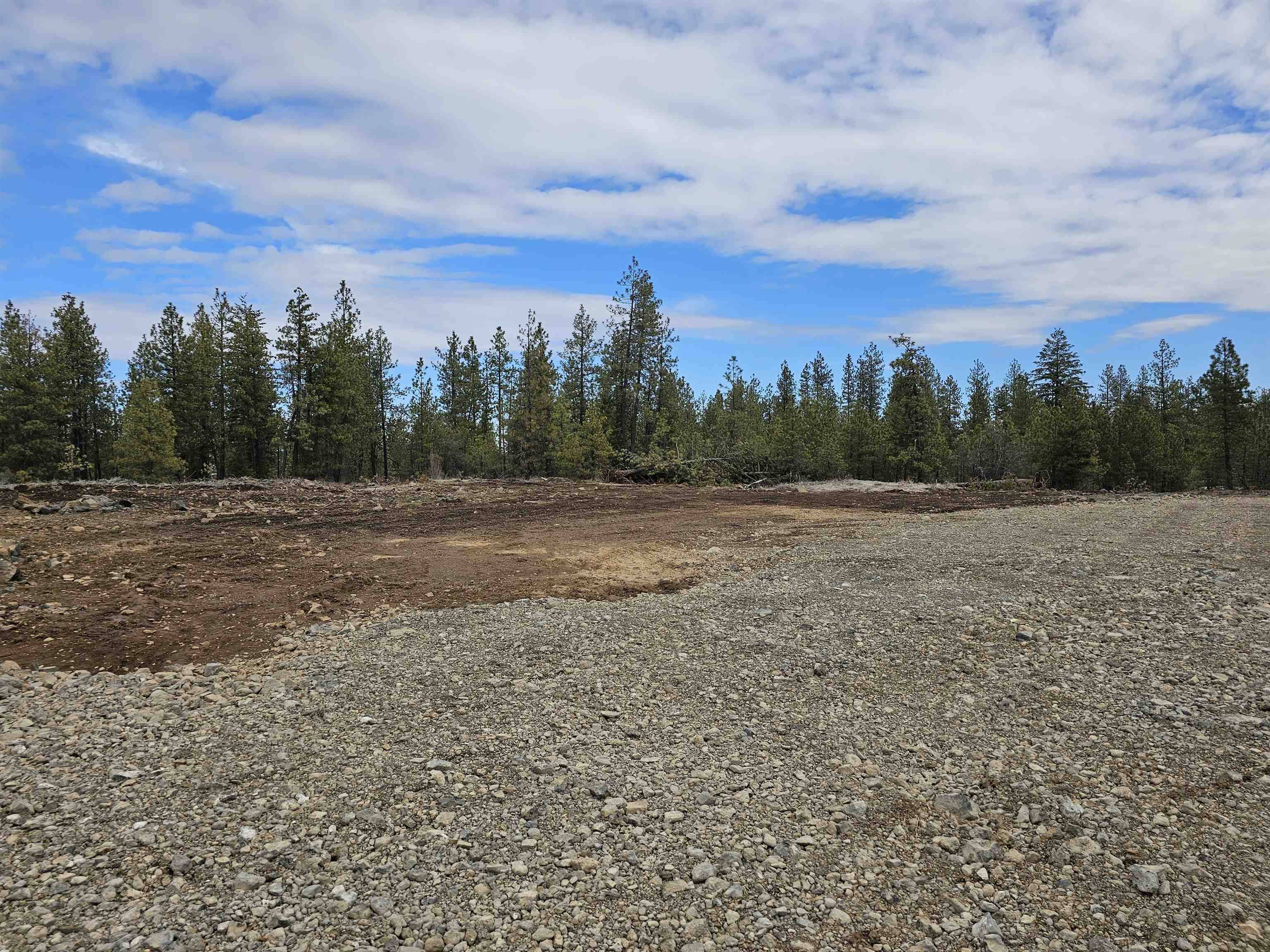 18324 W Burnett Rd, Nine Mile Falls, WA 99026