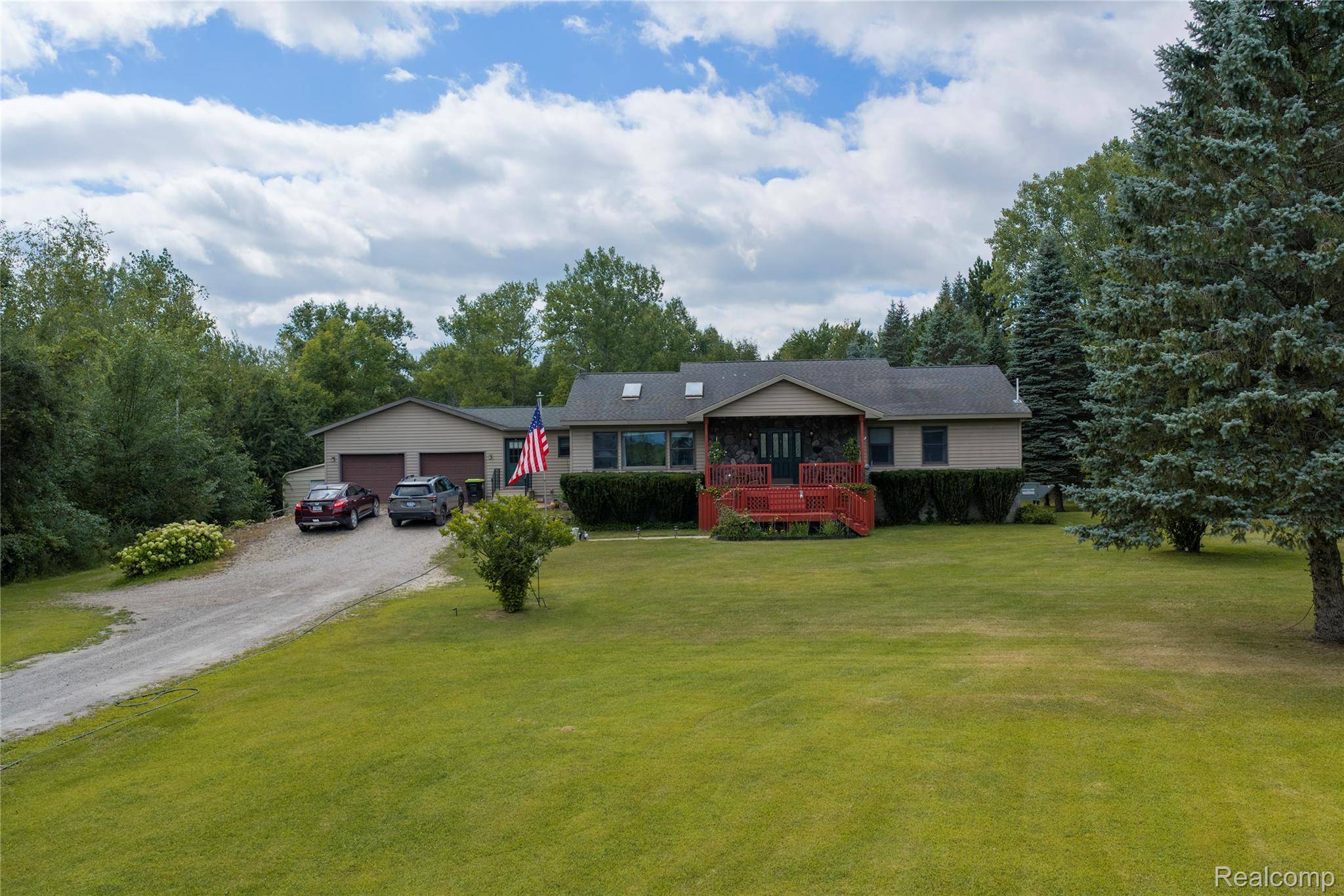 2392 Davis RD, Au Gres Township, MI 48703