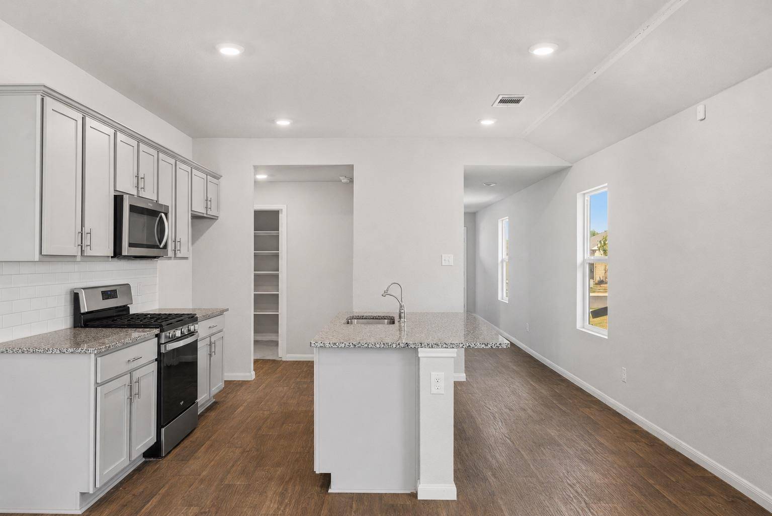 237 Spider Lily DR, Kyle, TX 78640