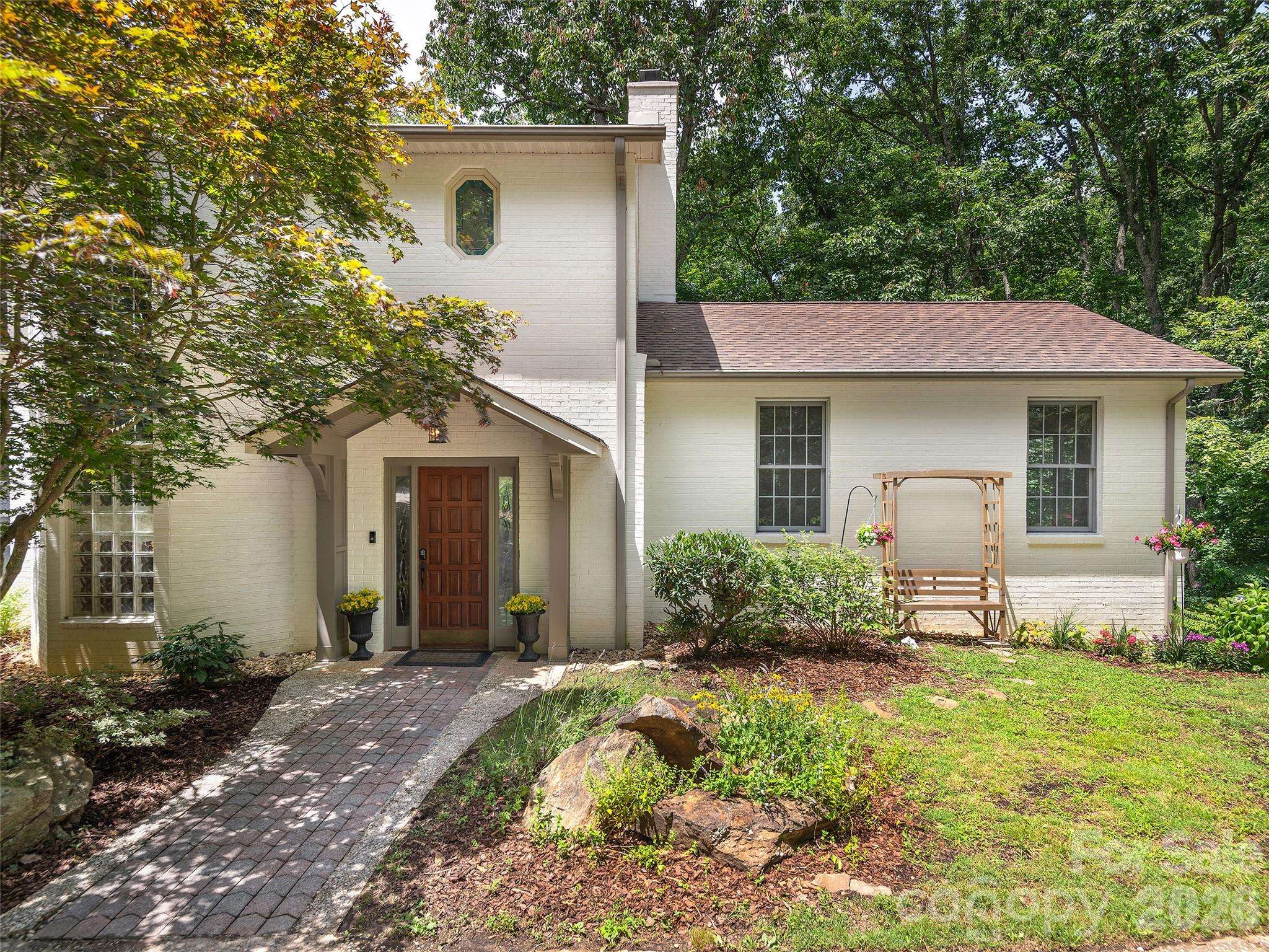 608 Upper Sondley DR, Asheville, NC 28805