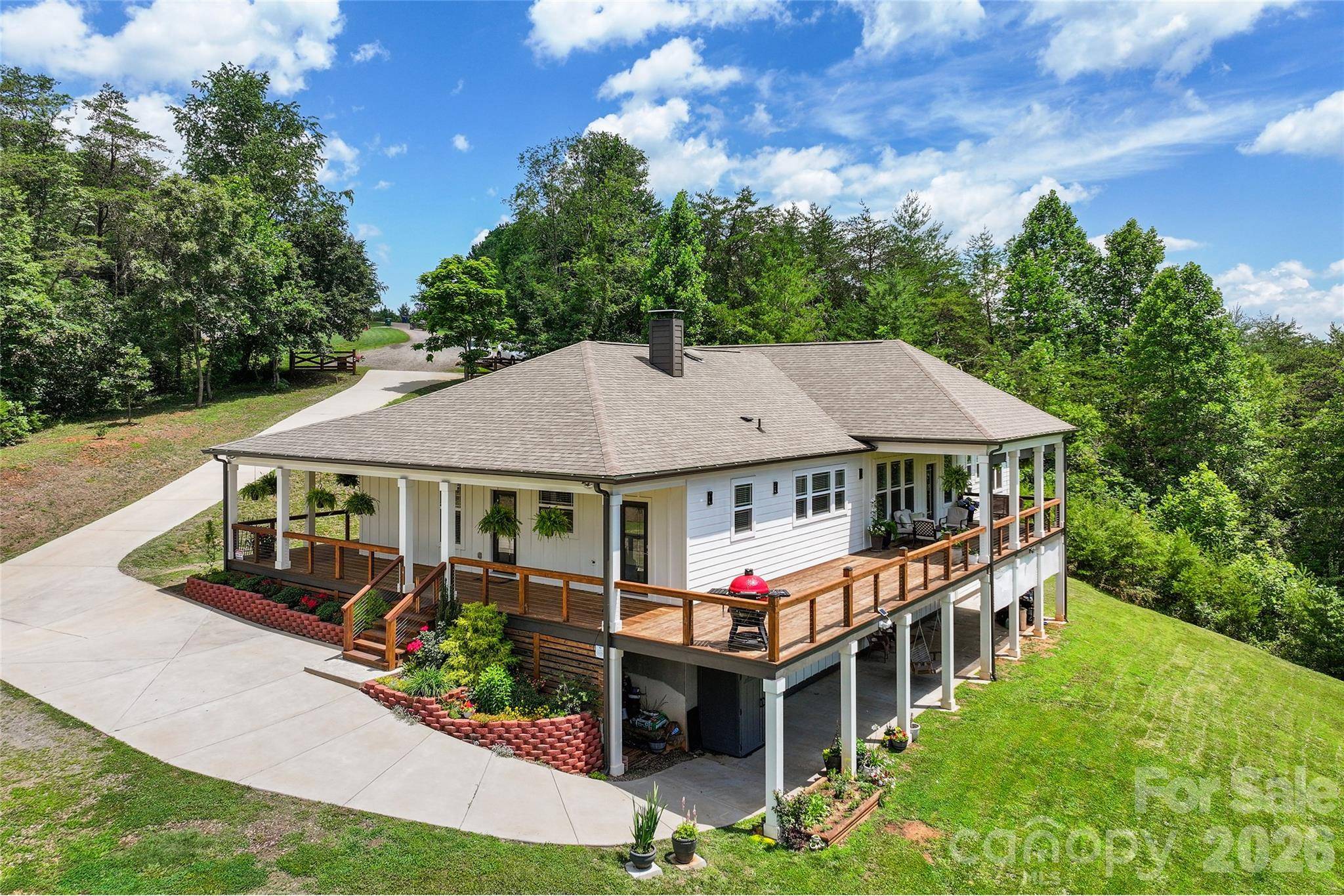 24 Chapel Hill LN #40, Leicester, NC 28748