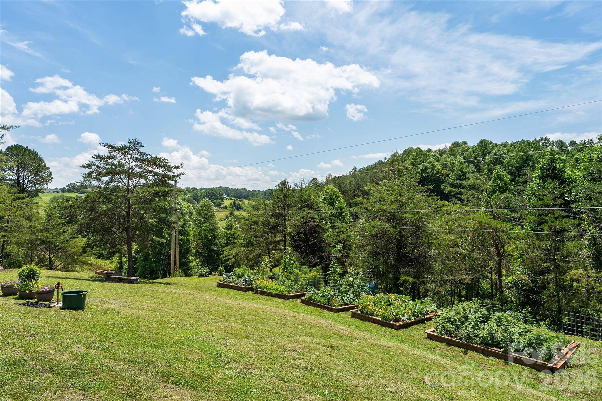 24 Chapel Hill LN #40, Leicester, NC 28748