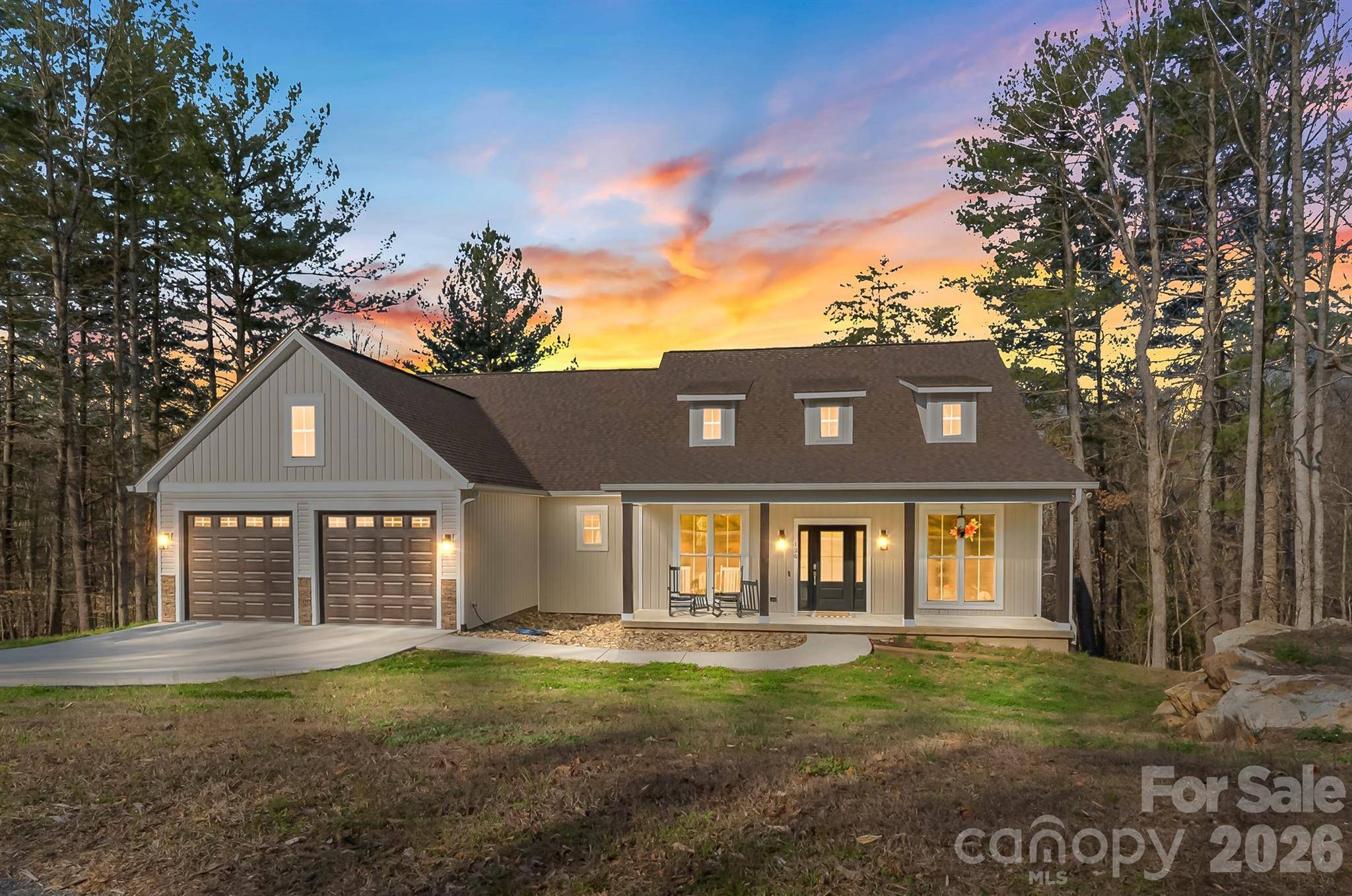 126 Doe Path CIR, Hudson, NC 28638