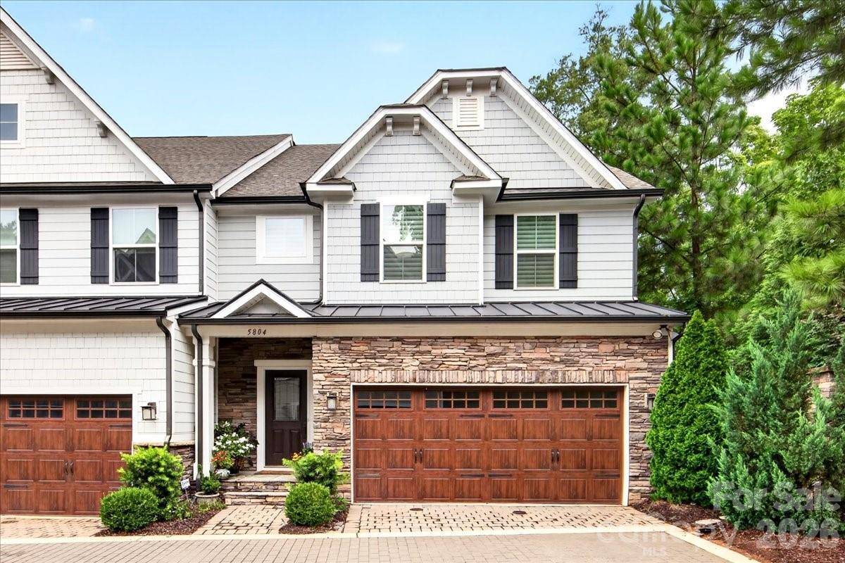 5804 Barrowlands CT, Charlotte, NC 28210