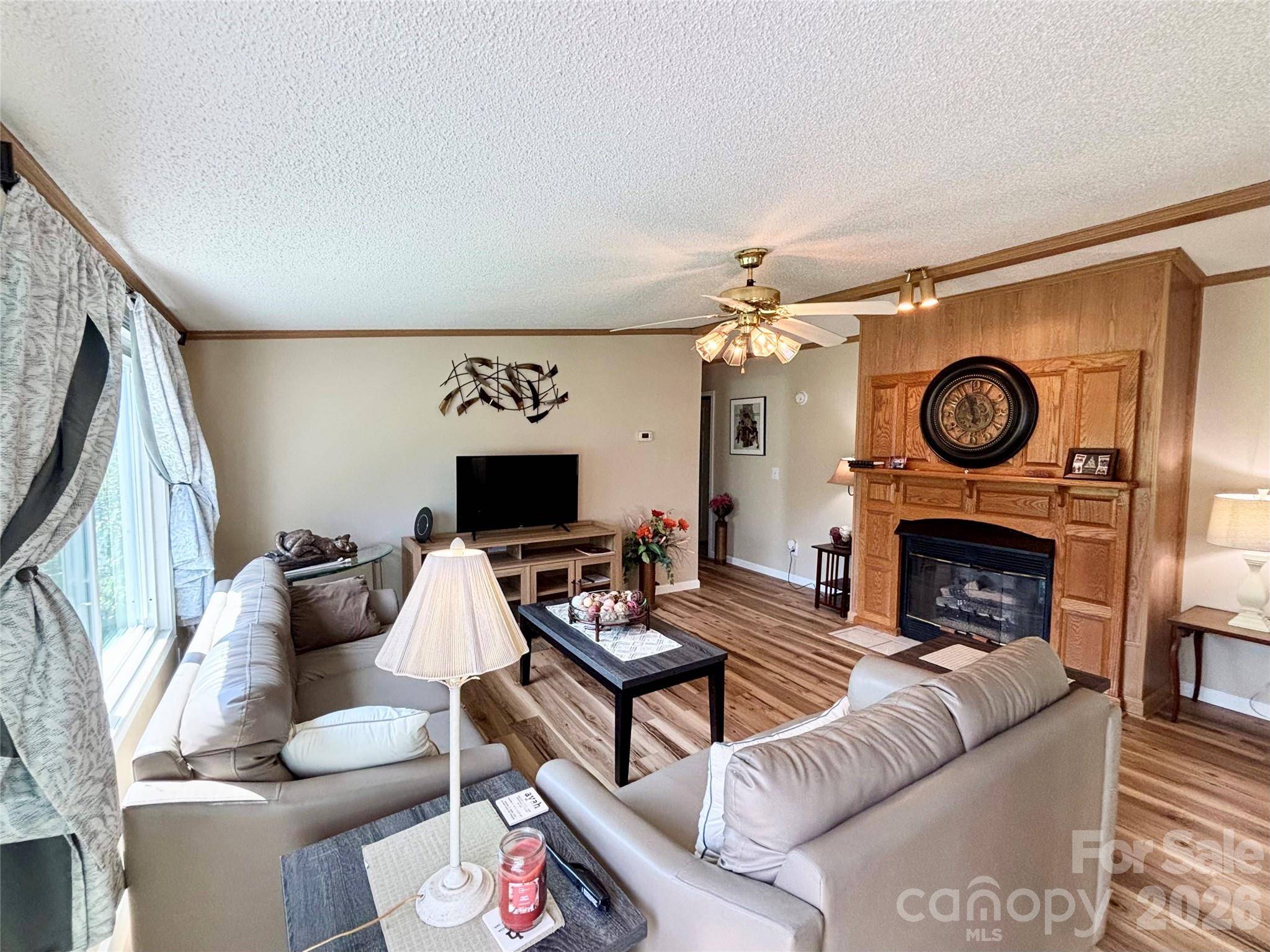 236 Riverwind DR, Hendersonville, NC 28739