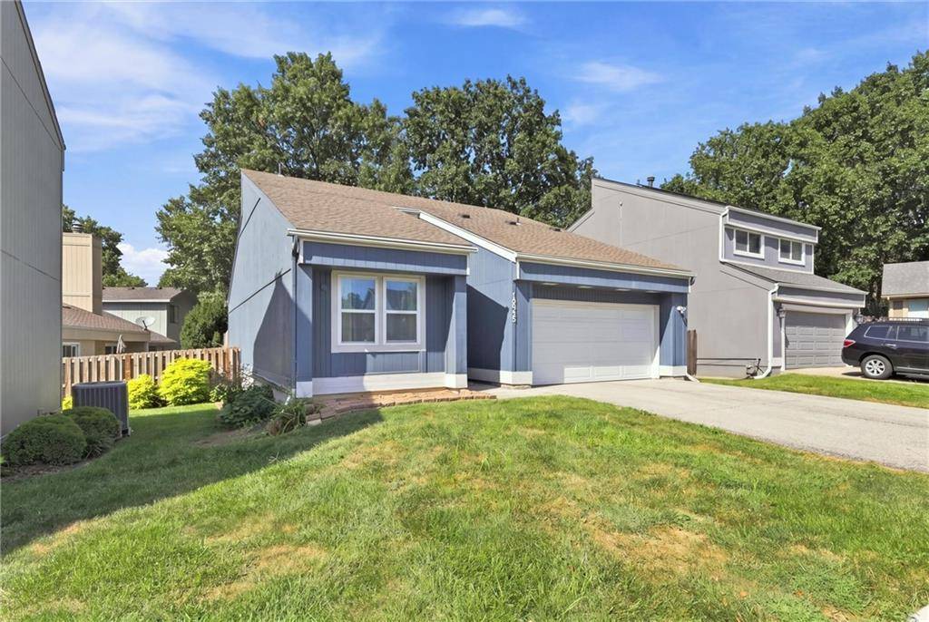 12025 W 66th ST, Shawnee, KS 66216