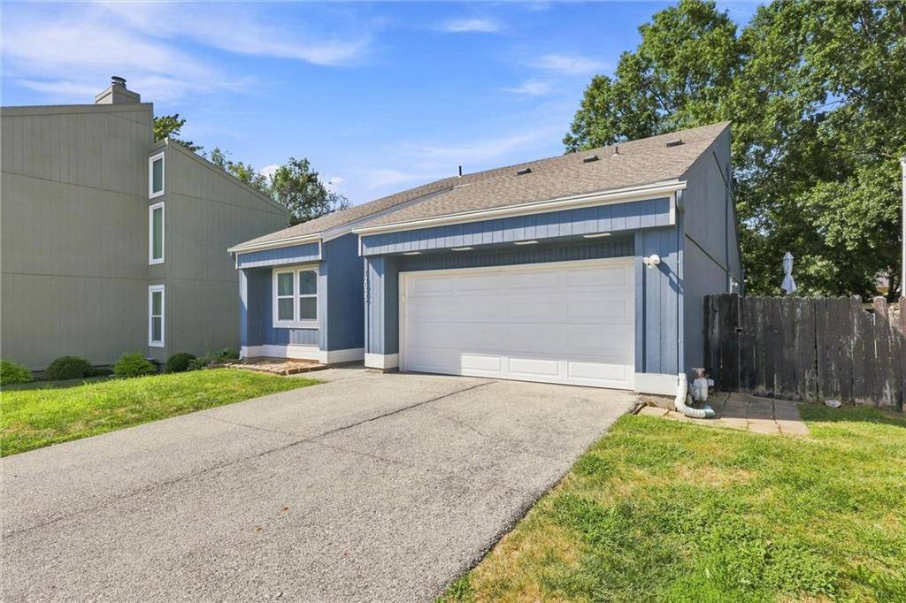 12025 W 66th ST, Shawnee, KS 66216