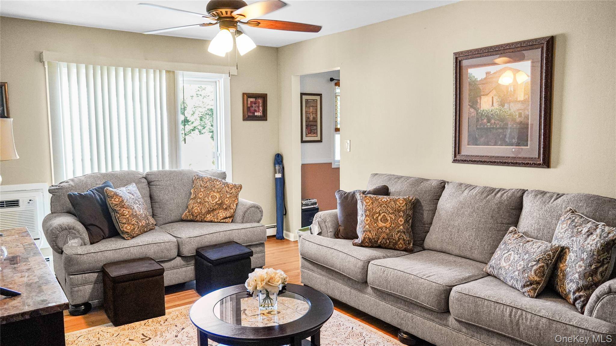 260-56 Waverly Ave #56, Patchogue, NY 11772