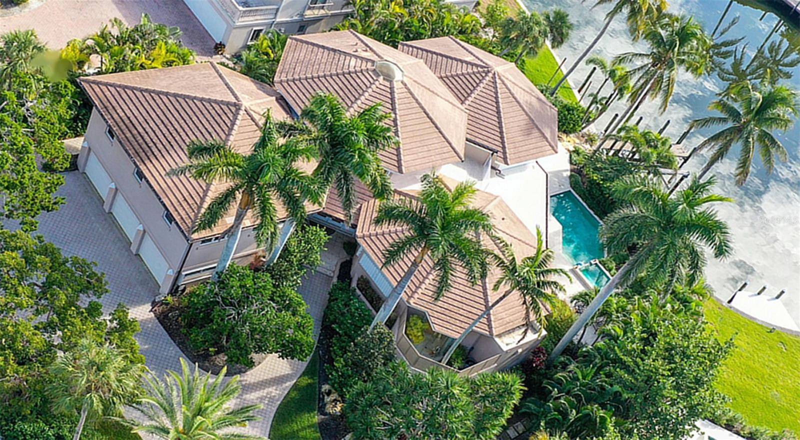 510 HARBOR GATE WAY, Longboat Key, FL 34228