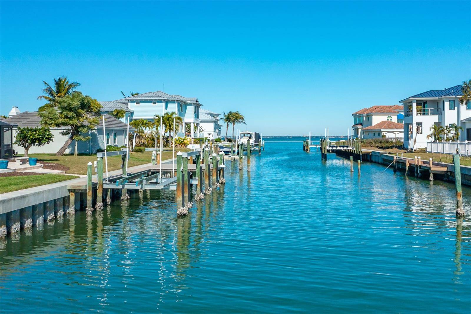 548 GUNWALE LN, Longboat Key, FL 34228