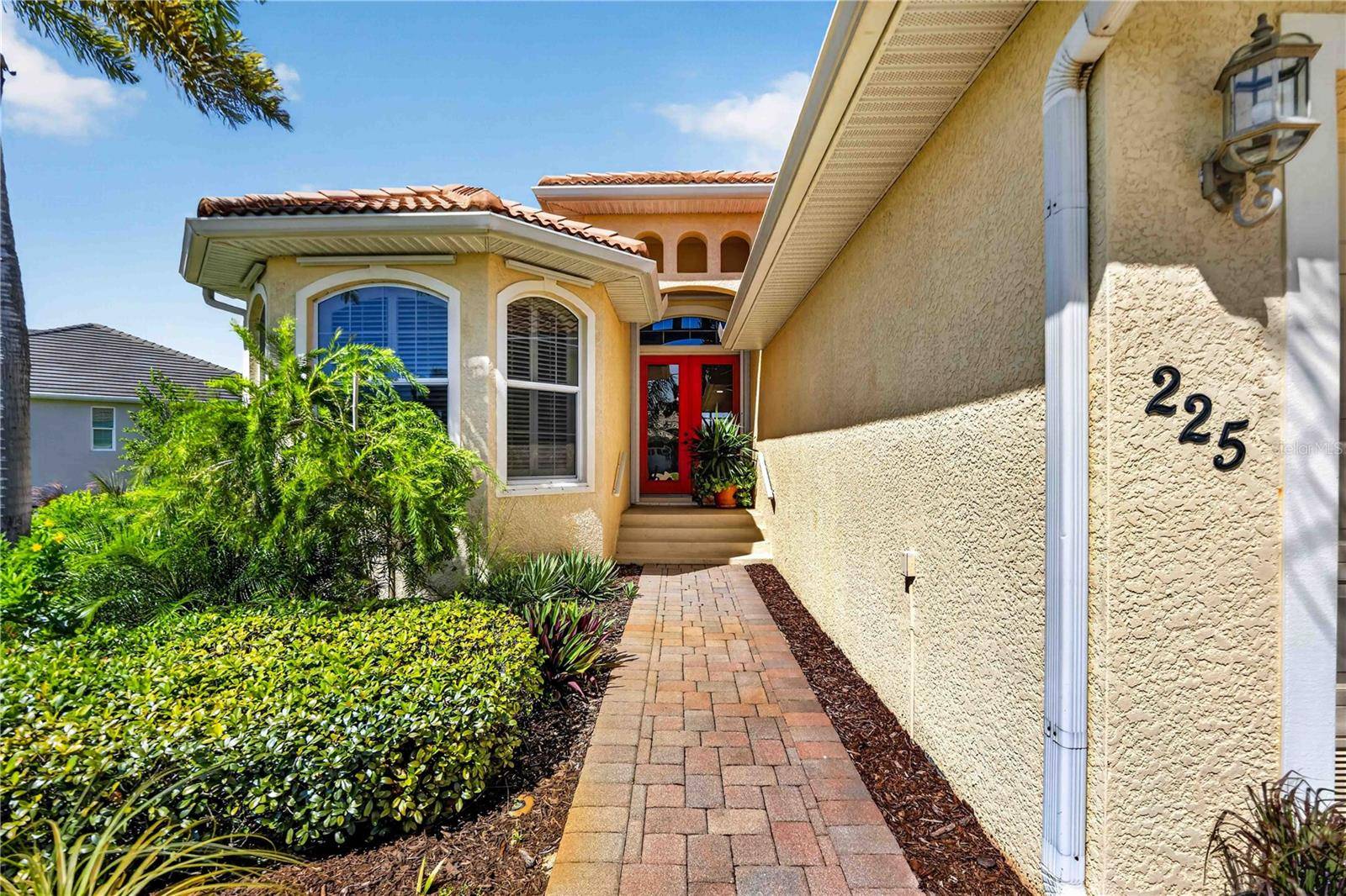 225 ARLINGTON DR, Placida, FL 33946