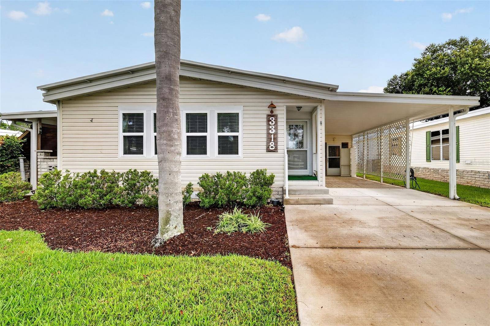 3318 WEKIVA RD, Tavares, FL 32778