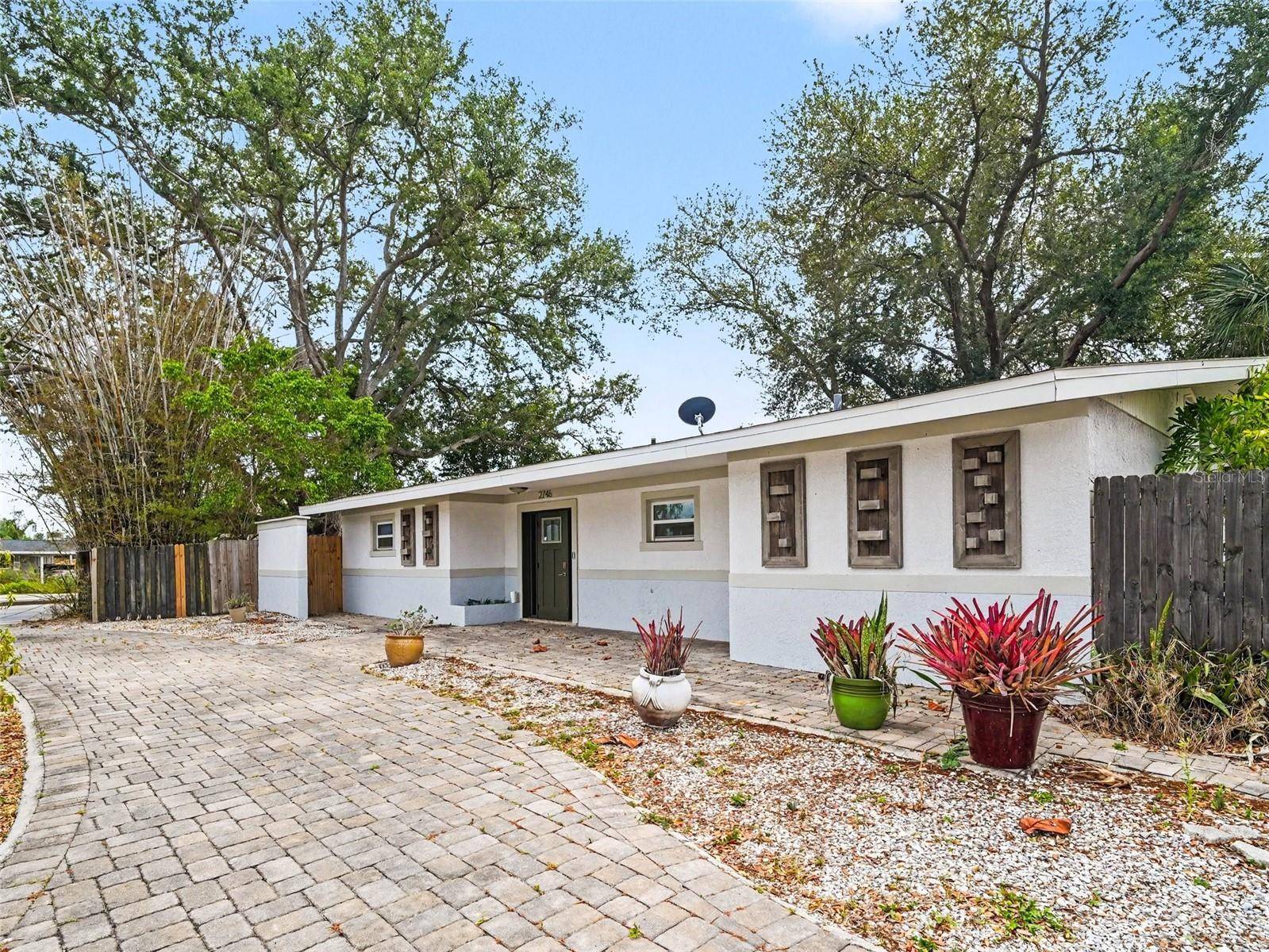 2746 HIBISCUS ST, Sarasota, FL 34239
