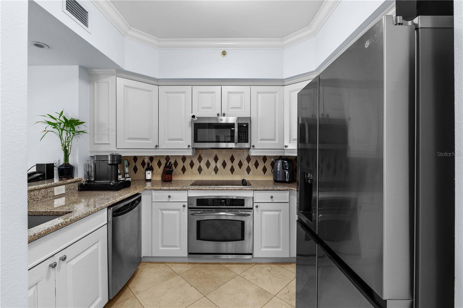 7593 GATHERING DR #706, Kissimmee, FL 34747