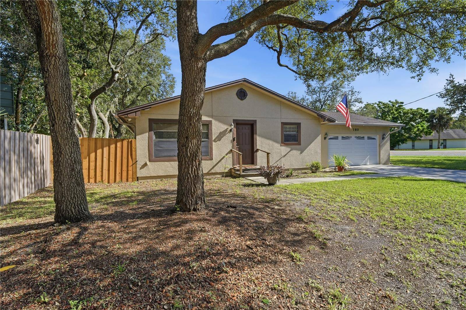 180 W 3RD ST, Chuluota, FL 32766