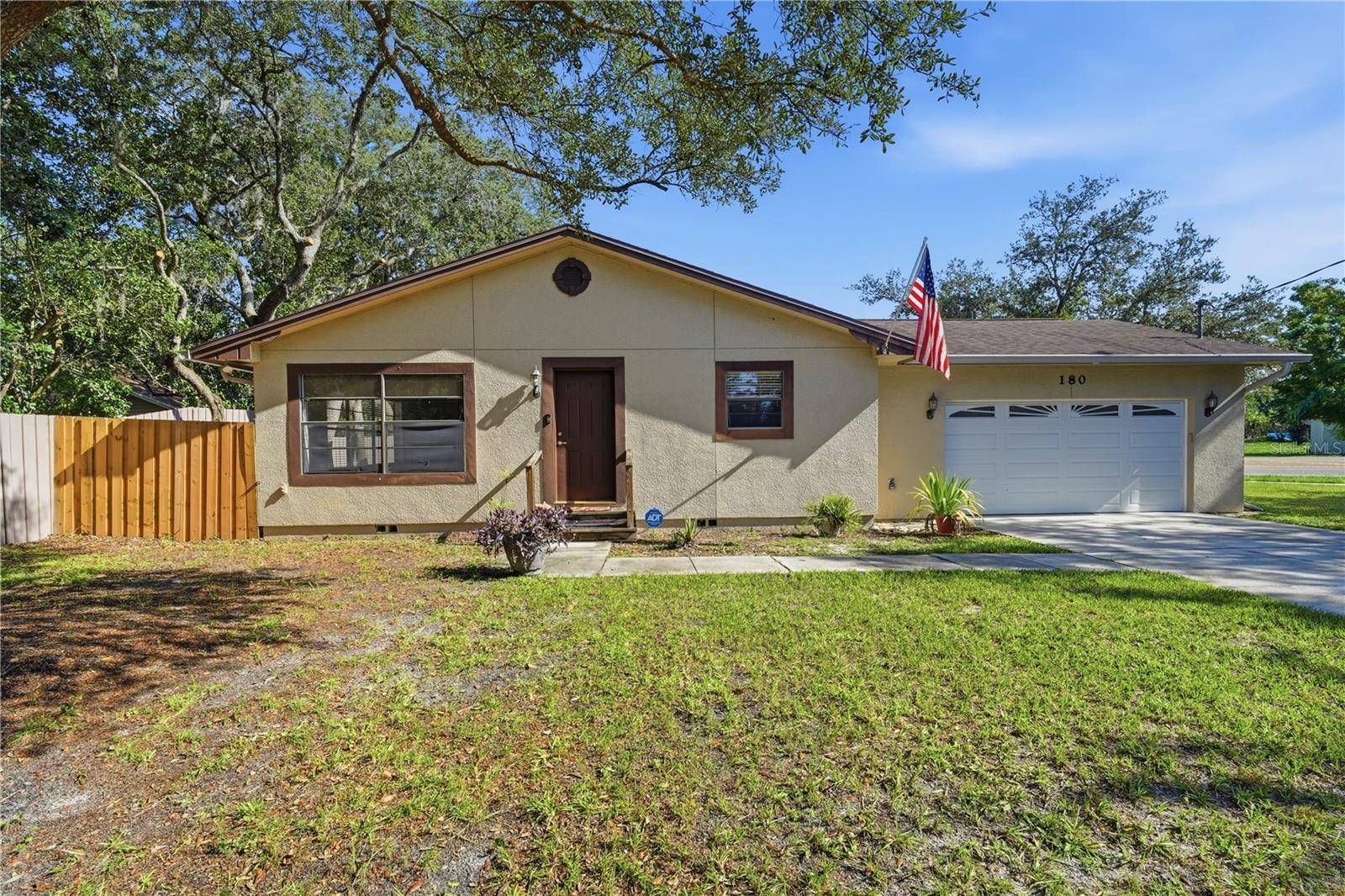 180 W 3RD ST, Chuluota, FL 32766